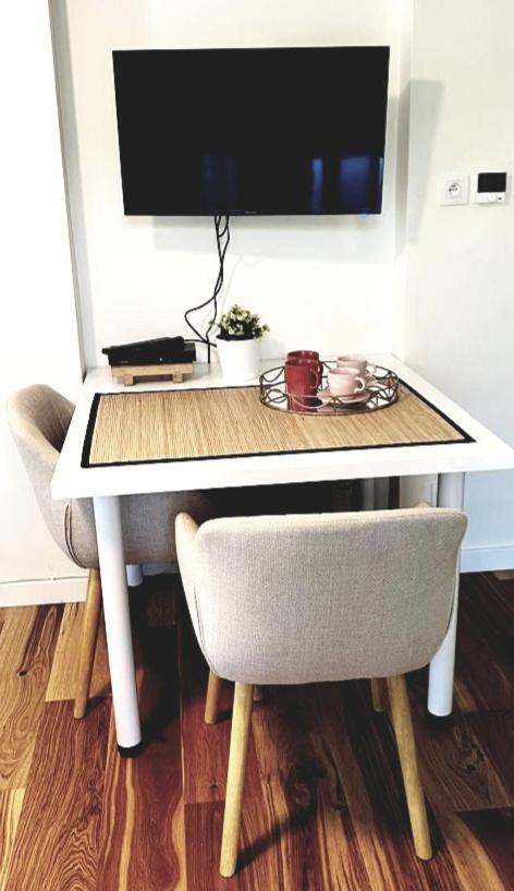 Apartamenty Emzetka Pobierowo Zimmer foto